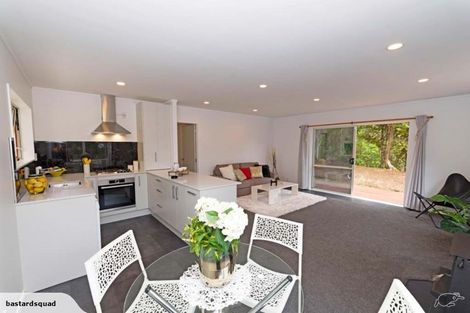 Photo of property in 329 Taiapa Road, Muriwai, Waimauku, 0881