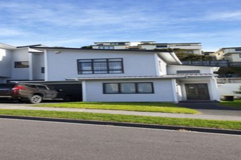 Photo of property in 6a Claverton Grove, Churton Park, Wellington, 6037