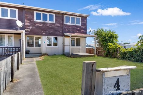 Photo of property in 4 Matipo Street, Castlecliff, Wanganui, 4501