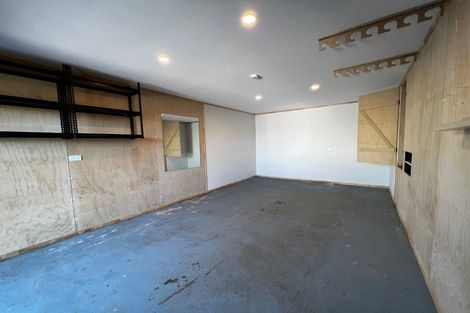 Photo of property in 2/39 Camrose Place, Glenfield, Auckland, 0629