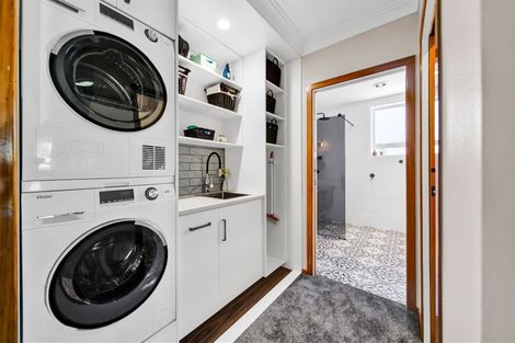 Photo of property in 79 Argyle Street, Hawera, 4610