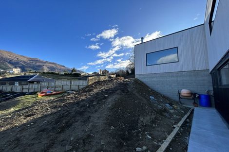 Photo of property in 3 Waxeye Lane, Lake Hawea, 9382