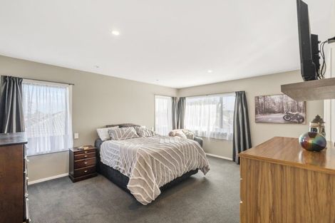 Photo of property in 11a Fernaig Street, Papakura, 2110