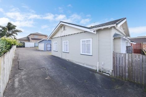 Photo of property in 47 Plunket Avenue, Papatoetoe, Auckland, 2104