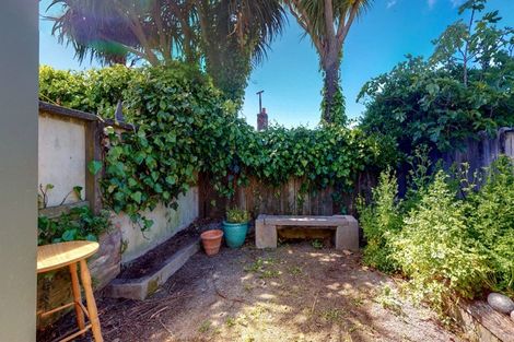 Photo of property in 11 Wright Street, Mount Cook, Wellington, 6021