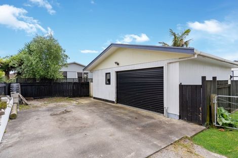 Photo of property in 3b Longstead Avenue, Papamoa Beach, Papamoa, 3118