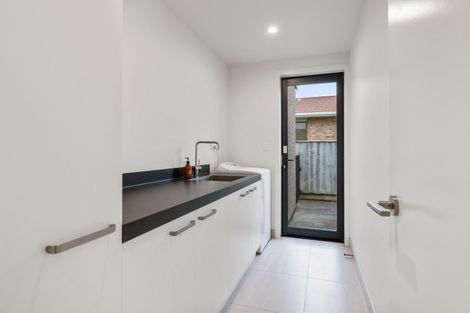 Photo of property in 1156a South Road, Oakura, 4314