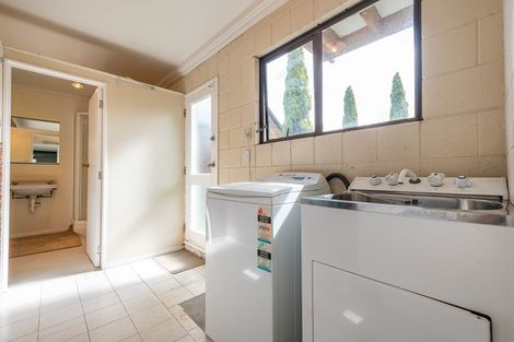 Photo of property in 3 Chamberlain Road, Karori, Wellington, 6012