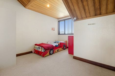 Photo of property in 71 St Annes Crescent, Wattle Downs, Auckland, 2103