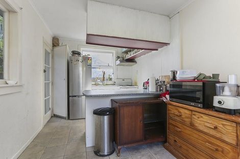 Photo of property in 36 Comins Crescent, Mission Bay, Auckland, 1071