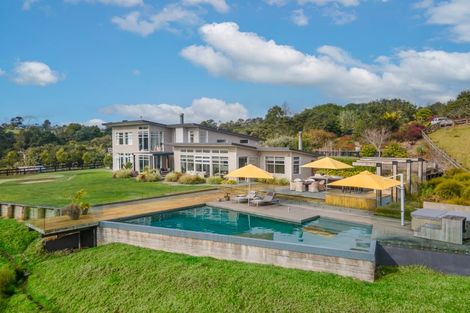 Photo of property in 426 Whitford Road, Whitford, Howick, 2571