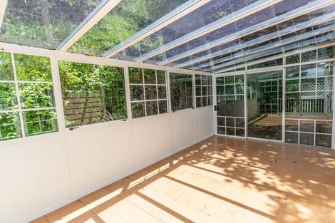 Photo of property in 13 David Crescent, Karori, Wellington, 6012