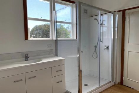 Photo of property in 282 West Coast Road, Glen Eden, Auckland, 0602