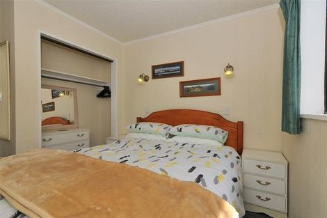 Photo of property in 208 Evans Bay Parade, Hataitai, Wellington, 6021