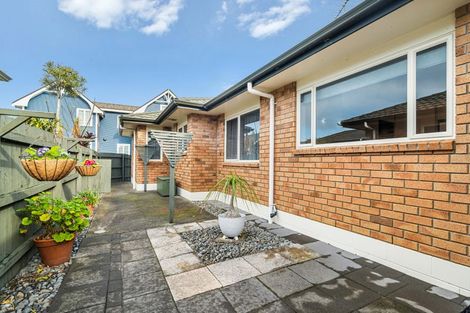 Photo of property in 15 Alice Avenue, Orewa, 0931