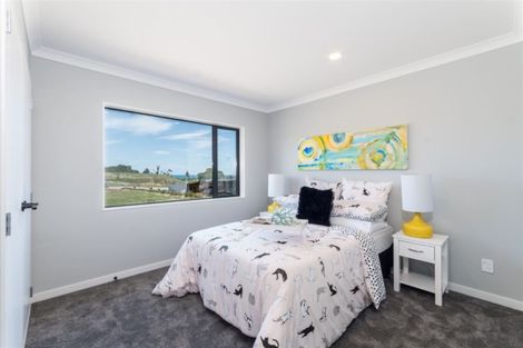 Photo of property in 15 Tawatawa Street, Long Bay, Auckland, 0630