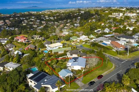 Photo of property in 128 Arran Road, Browns Bay, Auckland, 0630