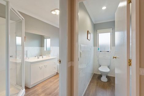 Photo of property in 1 San Priamo Place, Paraparaumu Beach, Paraparaumu, 5032