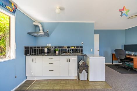 Photo of property in 24 Matuhi Street, Tirohanga, Lower Hutt, 5010