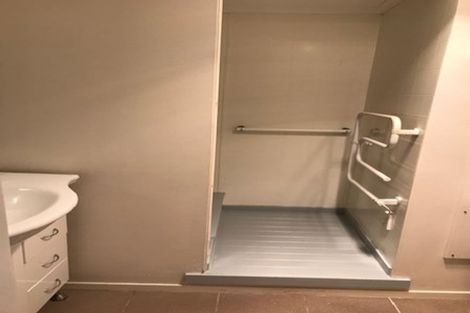 Photo of property in 57 College Road, Northcote, Auckland, 0627