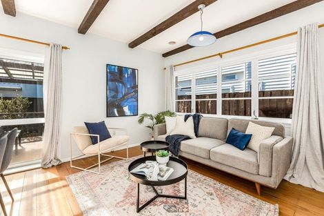 Photo of property in 1/7 Penrose Street, Woburn, Lower Hutt, 5010