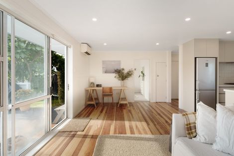 Photo of property in 290a Oceanbeach Road, Mount Maunganui, 3116