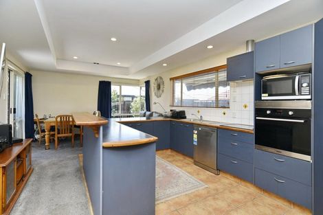 Photo of property in 2/83 Mackworth Street, Woolston, Christchurch, 8062