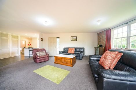 Photo of property in 273 Parewanui Road, Bulls, 4894