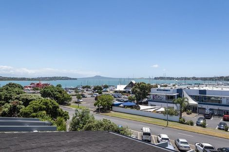Photo of property in 74 Compass Way, Half Moon Bay, Auckland, 2012
