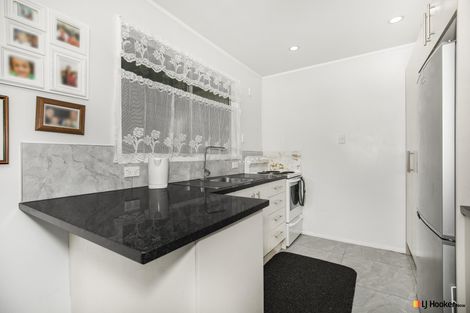 Photo of property in 1/17 Carter Place, Manurewa, Auckland, 2102