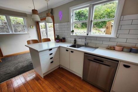 Photo of property in 6 View Road, Titahi Bay, Porirua, 5022