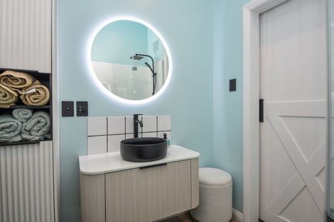 Photo of property in 18a Fisher Place, Carterton, 5713