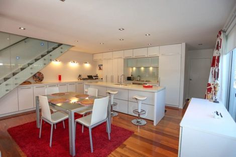 Photo of property in 10 Holly Road, St Albans, Christchurch, 8014