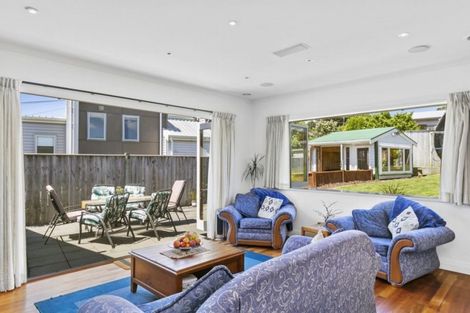 Photo of property in 3 Haumia Street, Johnsonville, Wellington, 6037