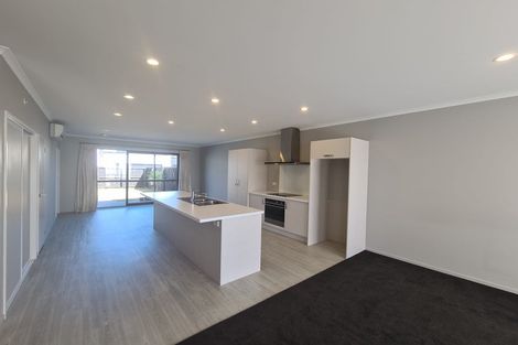 Photo of property in 19 William Dawson Crescent, Wigram, Christchurch, 8025