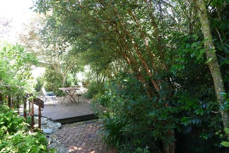 Photo of property in 4 George Street, Murchison, 7007