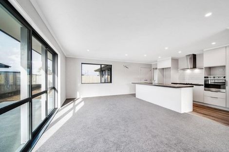 Photo of property in 20 County Drive, Hawera, 4610