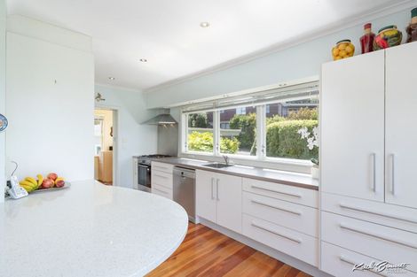 Photo of property in 39 Maungaraki Road, Korokoro, Lower Hutt, 5012