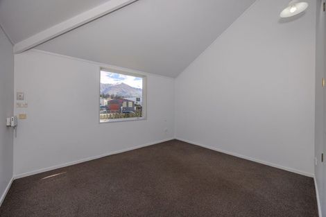 Photo of property in 9a Aeolus Place, Wanaka, 9305