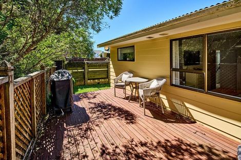 Photo of property in 27 Old Coach Road, Johnsonville, Wellington, 6037