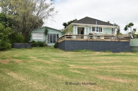 Photo of property in 46 Sandy Beach Road, Tinopai, Matakohe, 0593