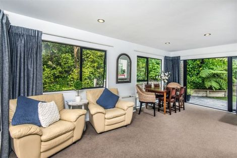 Photo of property in 6 Kamla Way, Khandallah, Wellington, 6035