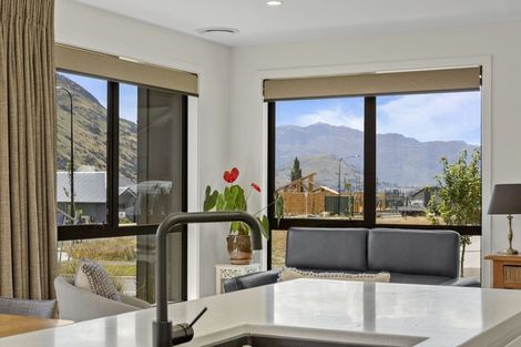 Photo of property in 39 Shepherd Road, Jacks Point, Queenstown, 9371