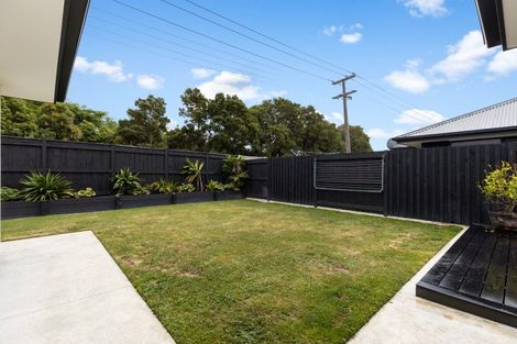 Photo of property in 43 Coutts Way, Fitzherbert, Palmerston North, 4410