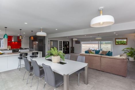 Photo of property in 19a Wharemauku Road, Raumati Beach, Paraparaumu, 5032