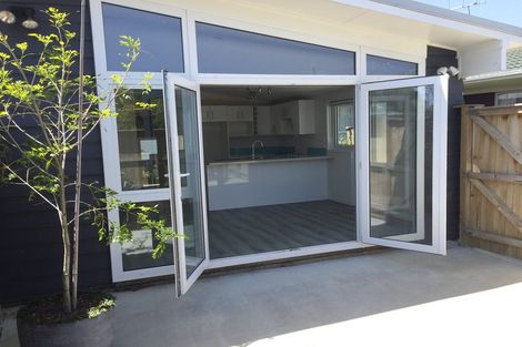 Photo of property in 89 Meadway, Sunnyhills, Auckland, 2010
