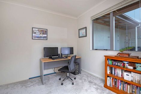 Photo of property in 16 Figaro Crescent, Takanini, 2112