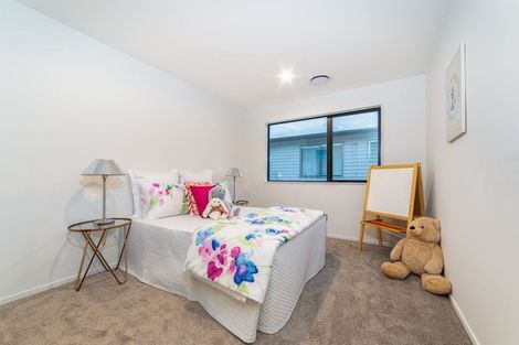 Photo of property in 15 Kearns Drive, Hobsonville, Auckland, 0616