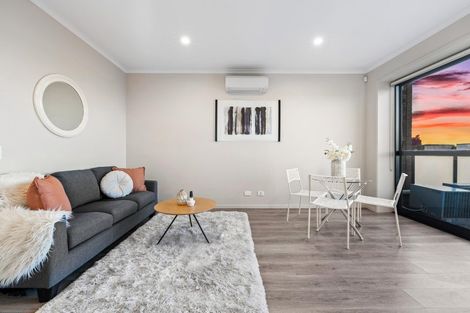 Photo of property in 3/20 Kerewhenua Crescent, Hobsonville, 0616