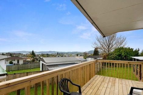Photo of property in 72 Mallard Drive, Selwyn Heights, Rotorua, 3015